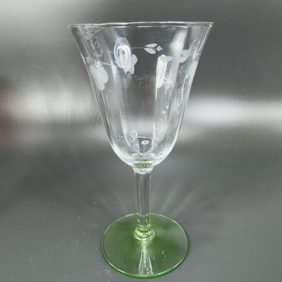 Vintage Uranium Stem Single Goblet Barware Drinking Cup Etched Top Glassware VTG - Picture 2 of 9